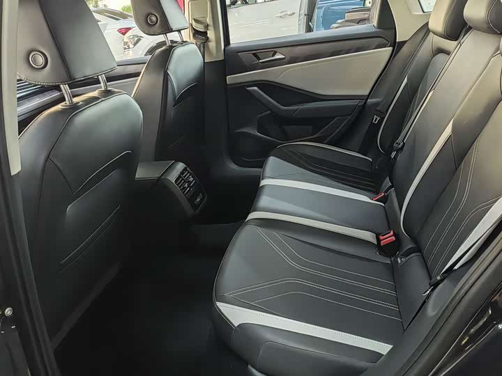 Jetta VA7 2025 2025款 1.4T 先到先得版