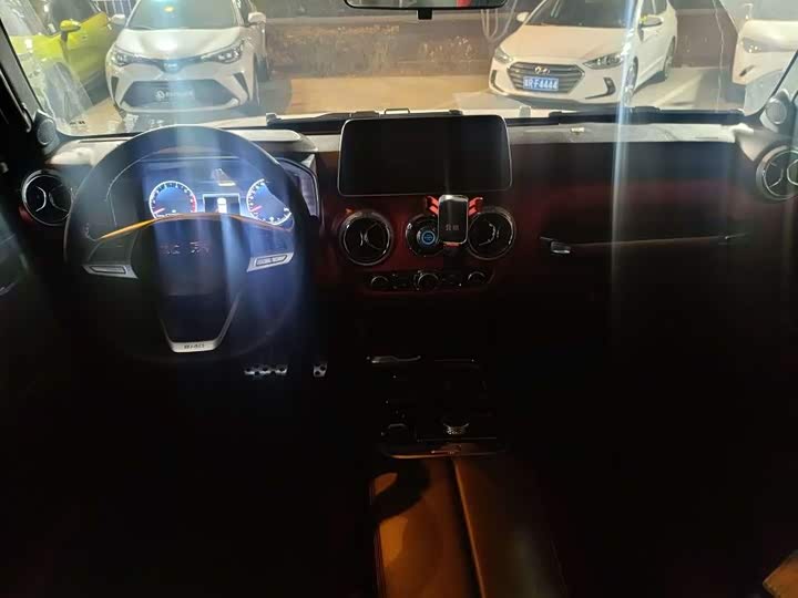 BAIC Beijing BJ40 2024 2024款 2.0T 城市猎人荣耀版