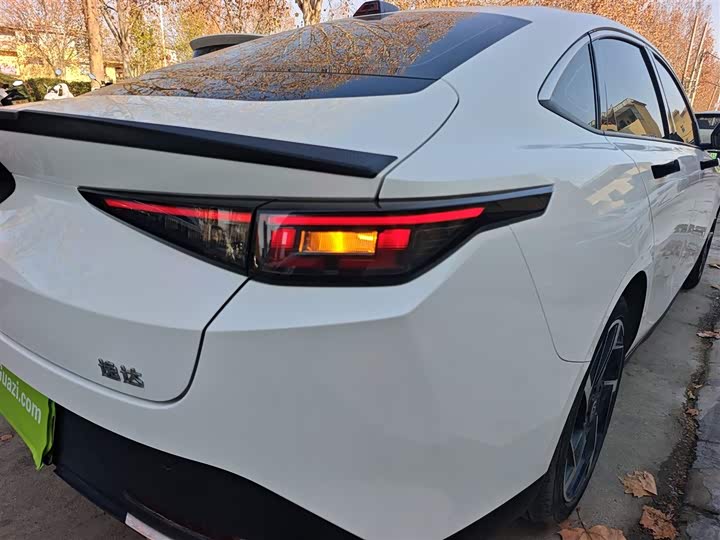 Changan Yida 2023 2023款 蓝鲸NE 1.5T GDI DCT旗舰型