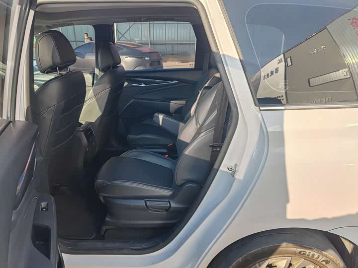 Maxus G50 2023 2023款 PLUS 1.5T 自动巡航版