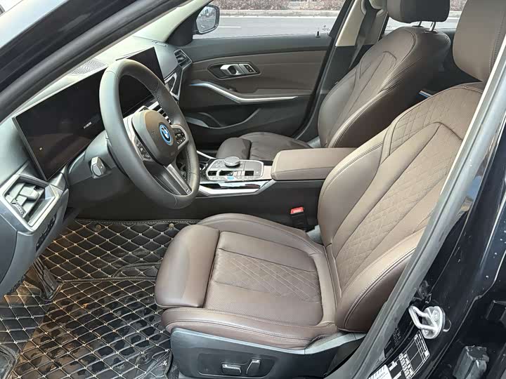 BMW i3 2025 2025款 eDrive 35 L