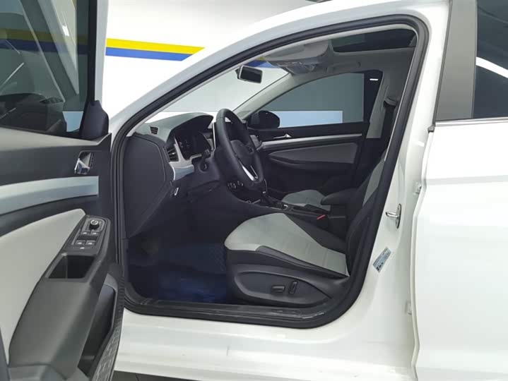 Volkswagen Bora 2025 2025款 200TSI DSG悦行PRO版