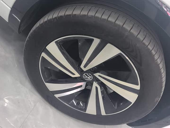 Volkswagen Tavendor 2023 2023款 380TSI 四驱R-Line巡游版