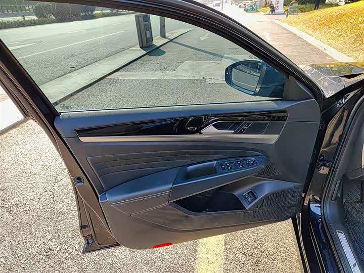 Volkswagen Passat Hybrid 2023 2023款 430PHEV 混动精英版