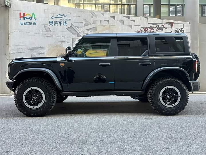 Ford Bronco 2024 2024款 2.3T 荒地