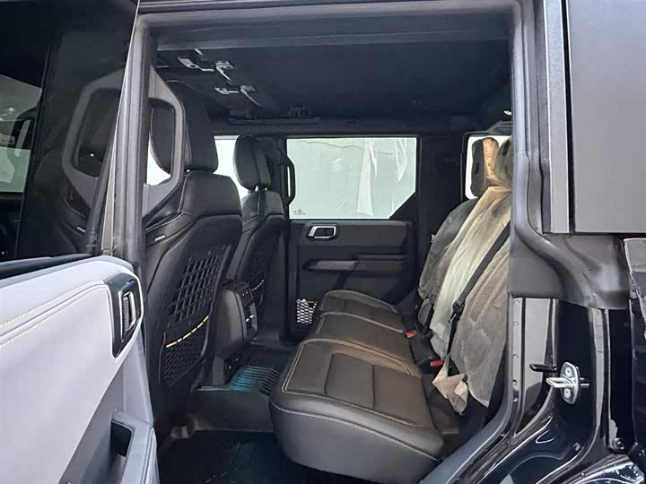 Ford Bronco 2024 2024款 2.3T 荒地