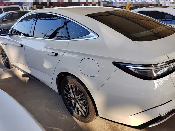 BYD Seal 07 DM-i Hybrid 2025 2025款 DM-i 1.5L 70km 精英型