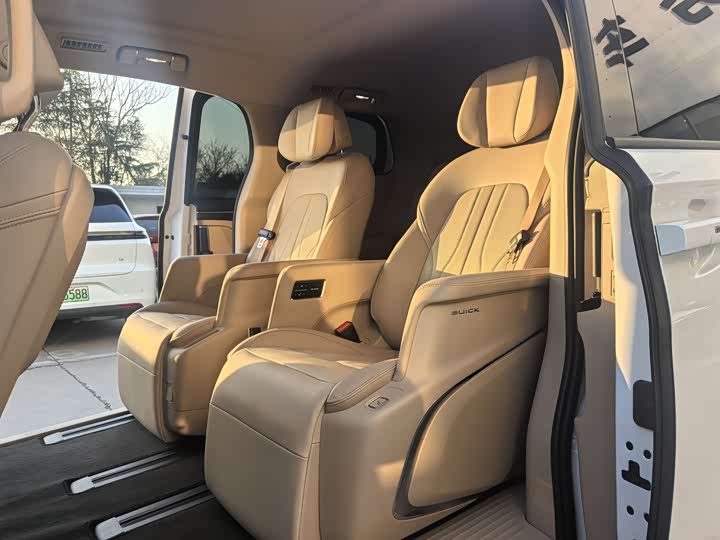 Buick GL8 Hybrid 2025 2025款 陆尚 尊享版 7座