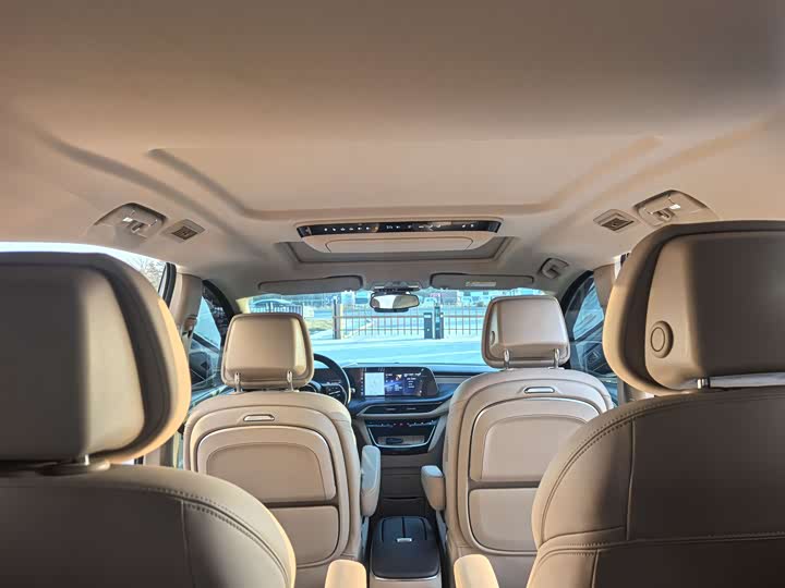 Buick GL8 Hybrid 2025 2025款 陆尚 尊享版 7座