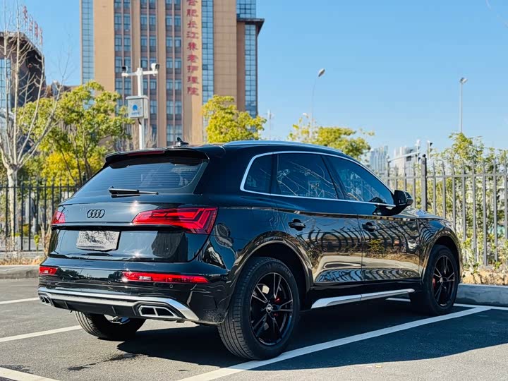 Audi Q5L 2025 2025款 40 TFSI 豪华动感型