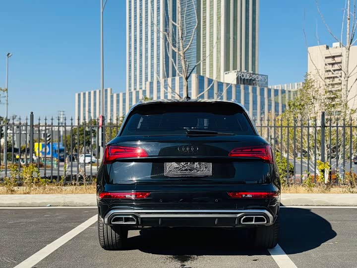 Audi Q5L 2025 2025款 40 TFSI 豪华动感型