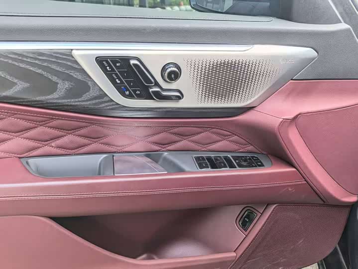 Cadillac CT6 2023 2023款 28T 铂金型