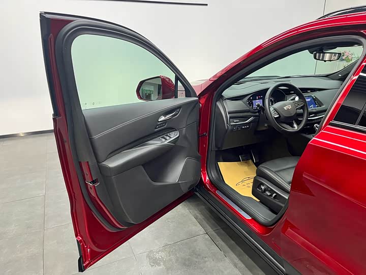 Cadillac XT4 2022 2022款 28T 四驱铂金型