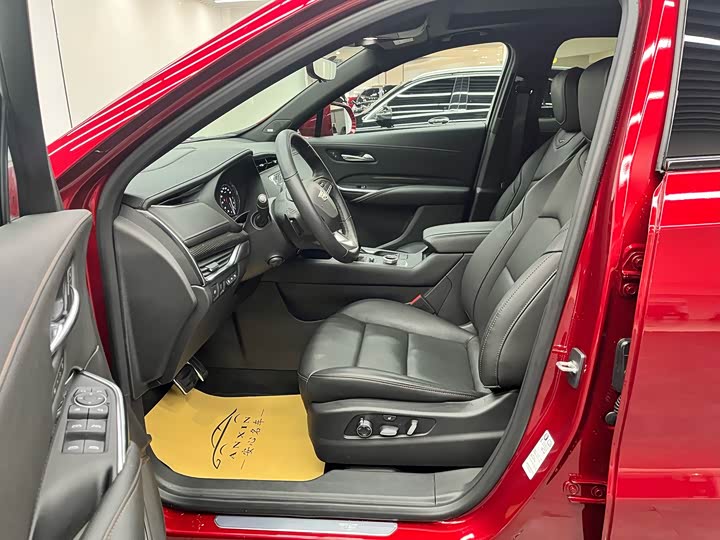 Cadillac XT4 2022 2022款 28T 四驱铂金型