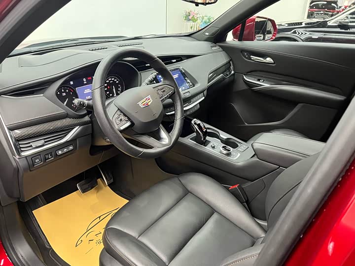 Cadillac XT4 2022 2022款 28T 四驱铂金型