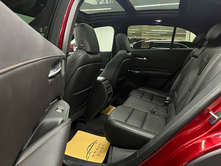 Cadillac XT4 2022 2022款 28T 四驱铂金型