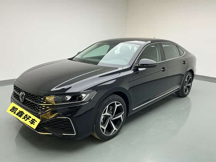 Volkswagen Passat 2025 2025款 出众款 380TSI 星空龙耀版