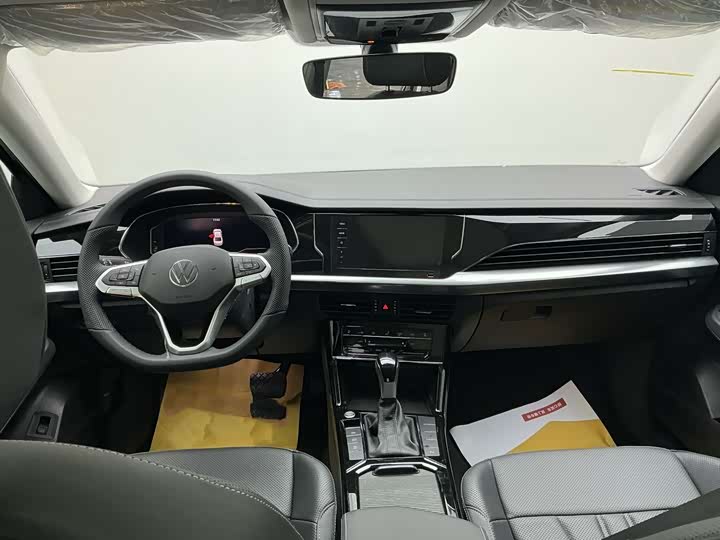 Volkswagen Passat 2025 2025款 出众款 380TSI 星空龙耀版