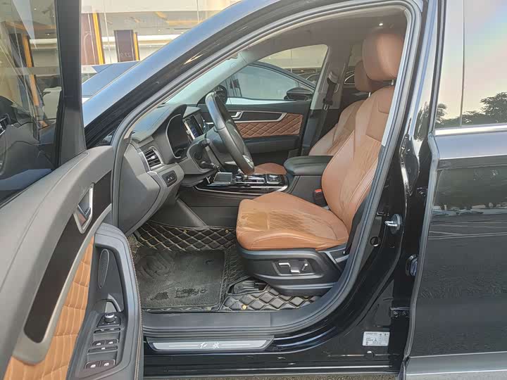 Hongqi HS7 2022 2022款 2.0T DCT两驱智联旗享版 五座