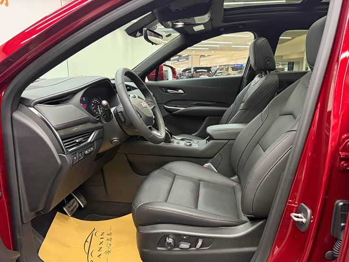 Cadillac XT4 2022 2022款 28T 四驱铂金型