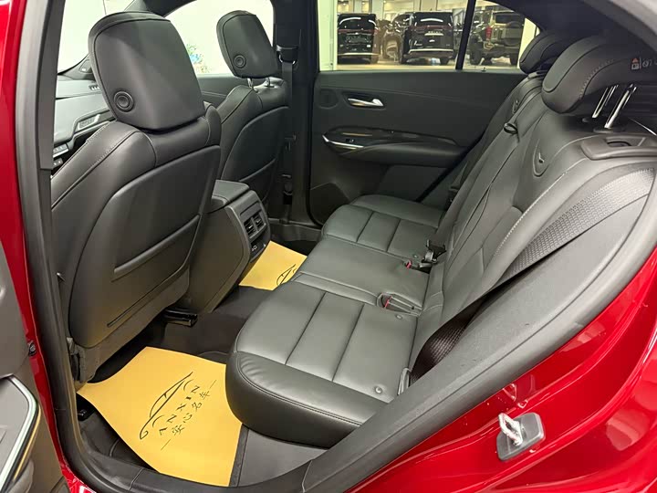 Cadillac XT4 2022 2022款 28T 四驱铂金型