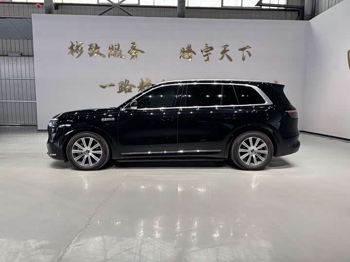 Aito M8 2025 2025款 增程 Max+版 53.4kWh 5座版