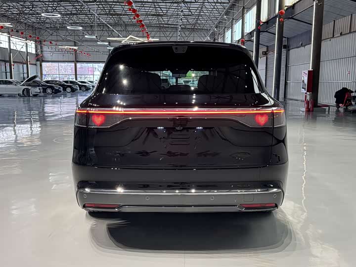 Aito M8 2025 2025款 增程 Max+版 53.4kWh 5座版