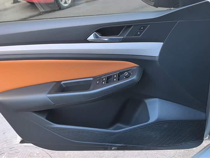 Volkswagen Bora 2025 2025款 改款 200TSI DSG悦行导航版