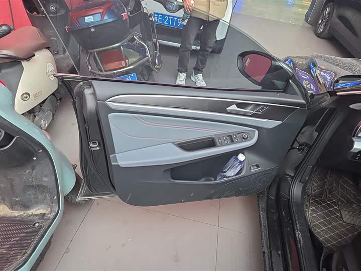 Volkswagen Lamando L 2025 2025款 凌渡L 280TSI DSG酷辣版