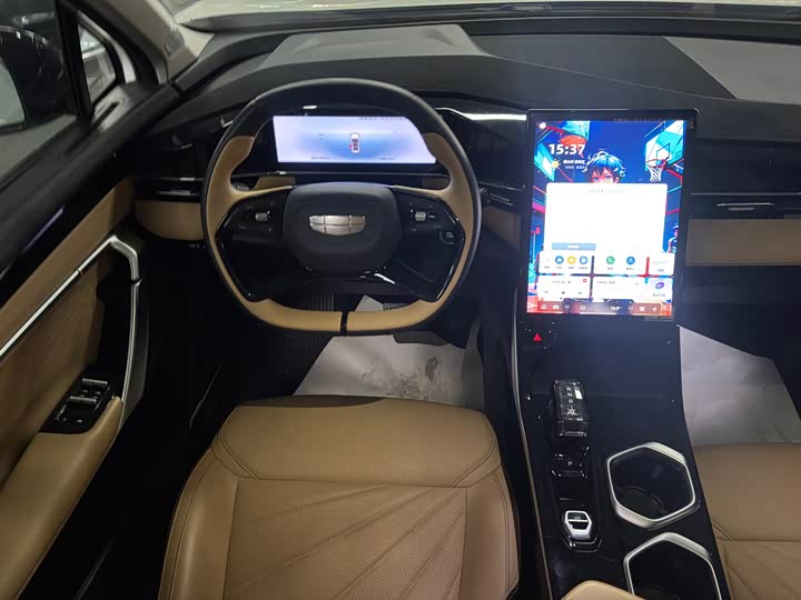 Geely Atlas L 2024 2024款 1.5TD DCT尊贵版