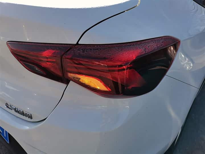 Chevrolet Onix (Cavalier) 2021 2021款 325T 自动欣悦版