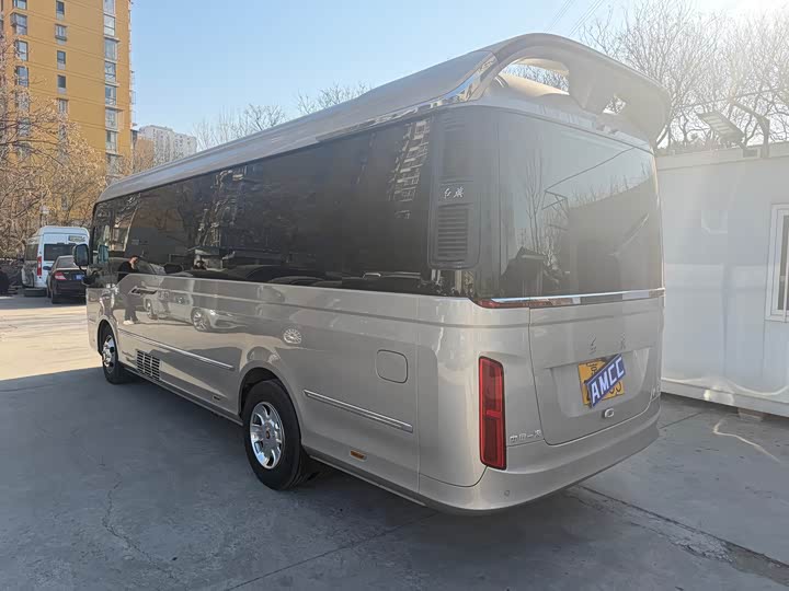 Hongqi Guoyue 2024 2024款 3.0T 旗舰版 17座