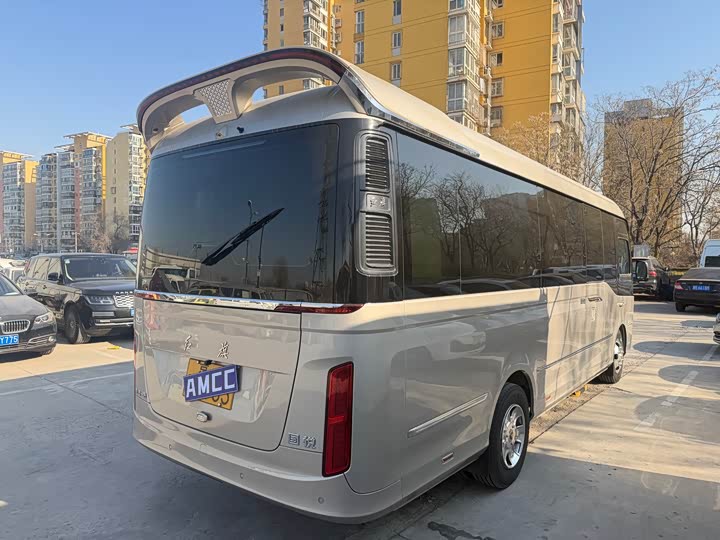 Hongqi Guoyue 2024 2024款 3.0T 旗舰版 17座