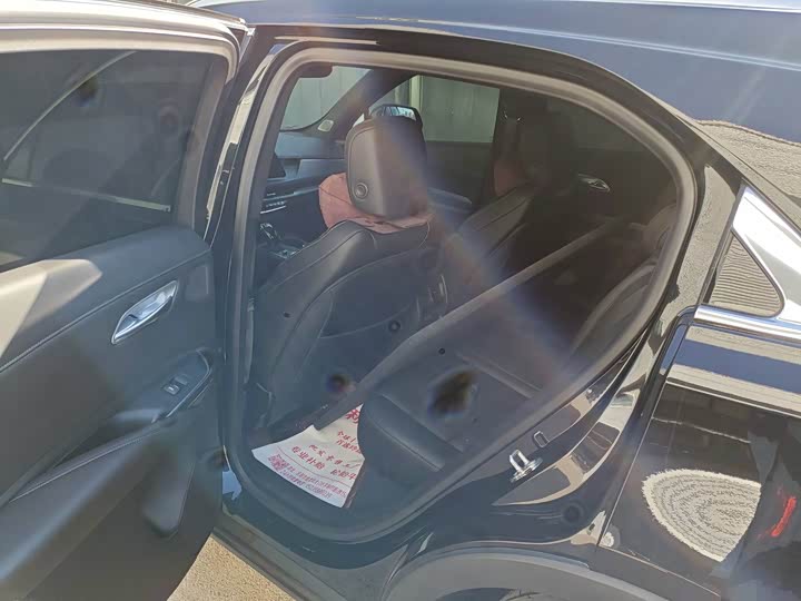 Cadillac XT4 2024 2024款 28T 两驱豪华型