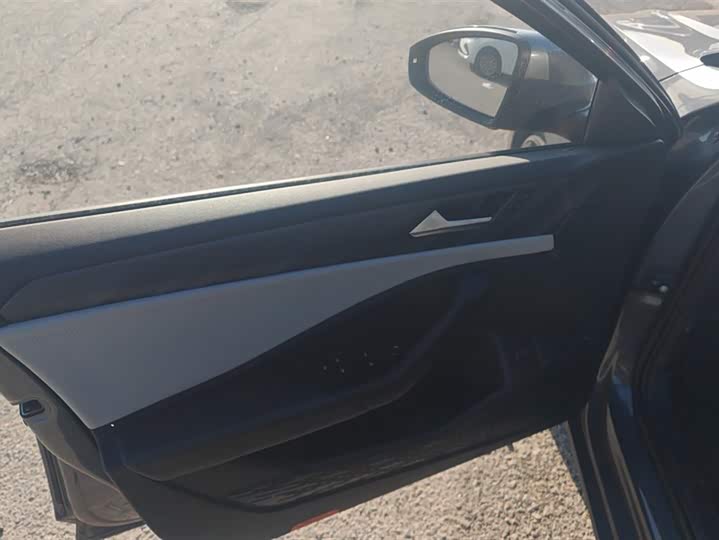 Jetta VA7 2025 2025款 1.4T 先到先得版