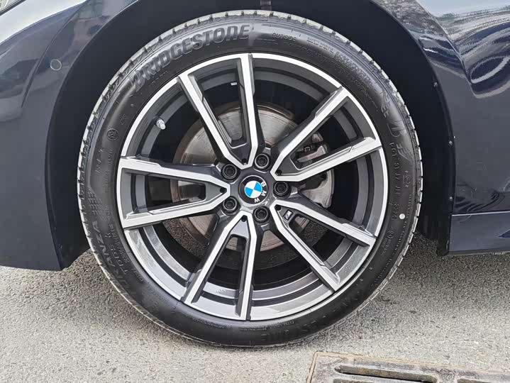 BMW 3 Series 2025 2025款 325i M运动套装