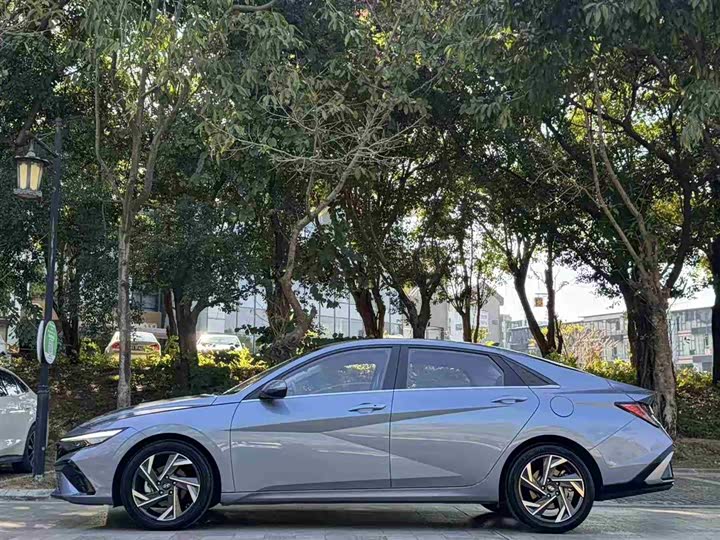 Hyundai Elantra N line 2023 2023款 1.5L CVT LUX尊贵版