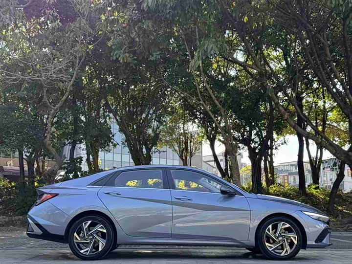 Hyundai Elantra N line 2023 2023款 1.5L CVT LUX尊贵版