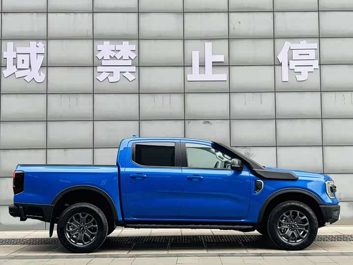 Ford Ranger 2023 2023款 探迹四驱自动越野版 柴油