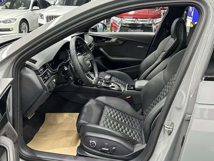 Audi RS 4 2021 2021款 RS4 Avant 暗金版