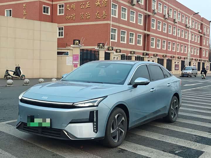 Geely Galaxy L6 2025 2025款 EM-i 140km 星舰版