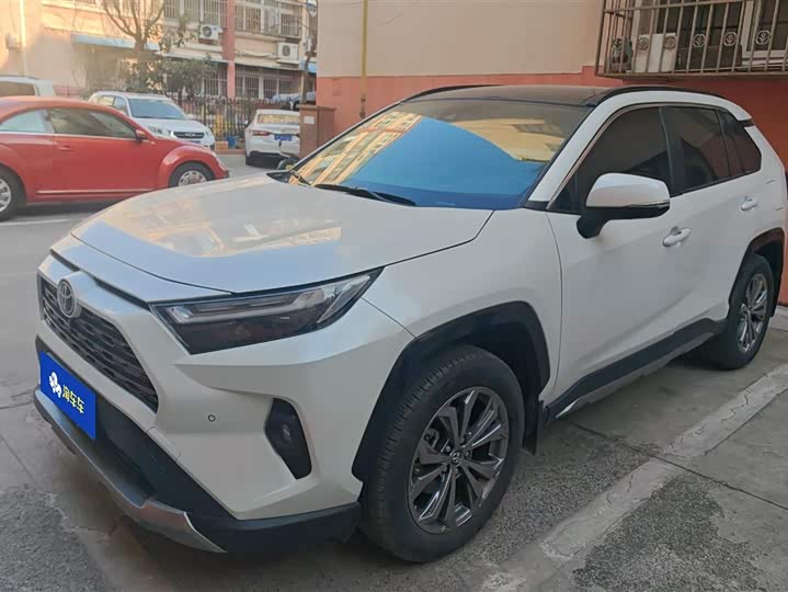 Toyota RAV4 2024 2024款 2.0L CVT两驱风尚Plus版