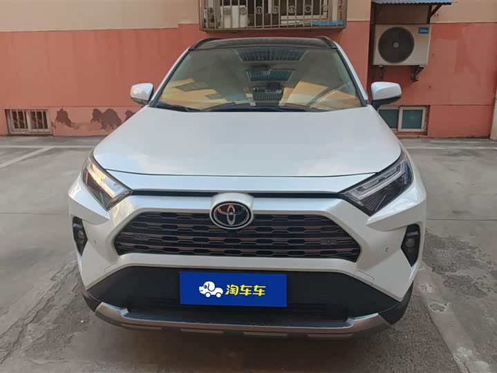 Toyota RAV4 2024 2024款 2.0L CVT两驱风尚Plus版