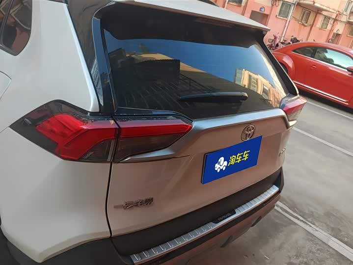 Toyota RAV4 2024 2024款 2.0L CVT两驱风尚Plus版