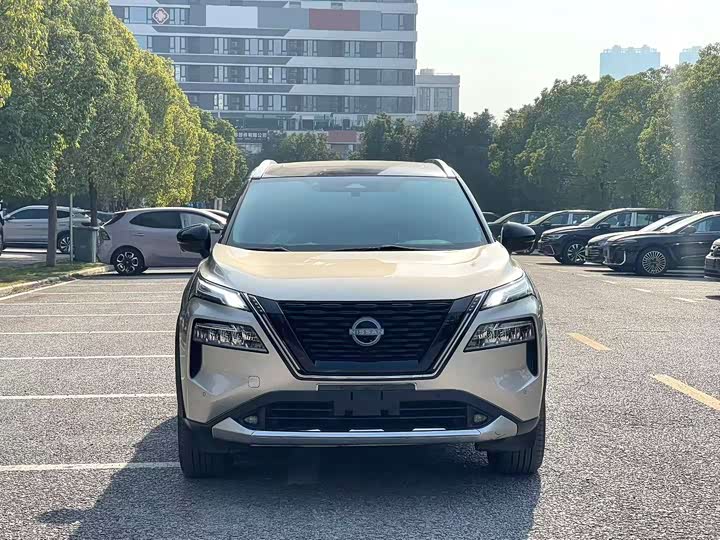 Nissan X-Trail 2023 2023款 e-POWER 超混双电机四驱豪华版