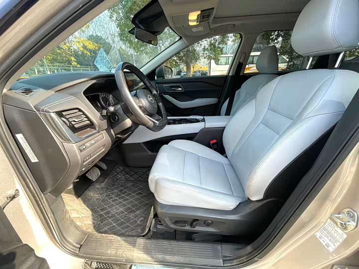 Nissan X-Trail 2023 2023款 e-POWER 超混双电机四驱豪华版