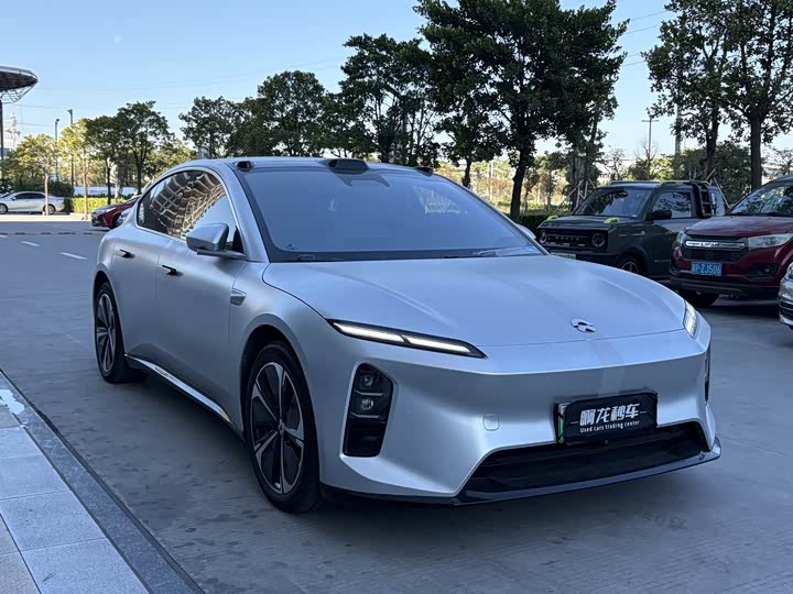 2025 Nio ET5
