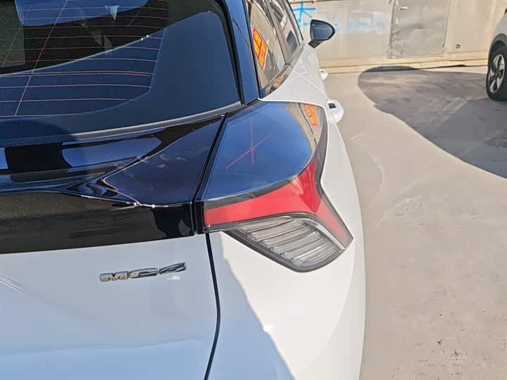 MG Motor 4 EV 2023 2023款 415km 出海冠军版