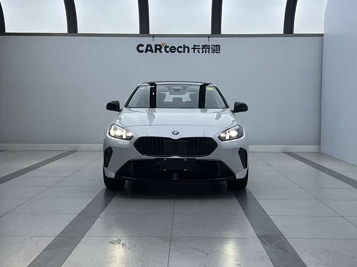 BMW 2 Series 2025 2025款 225L M运动曜夜套装
