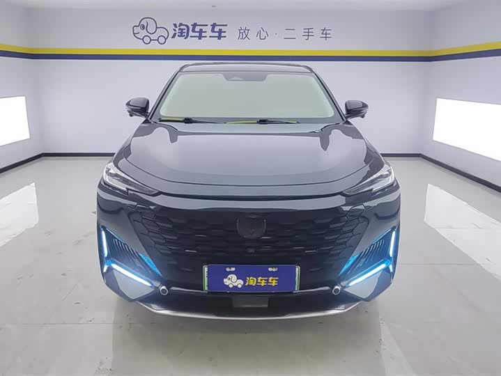 Changan UNI-K Hybrid 2022 2022款 蓝鲸iDD 130km 1.5T 尊贵型